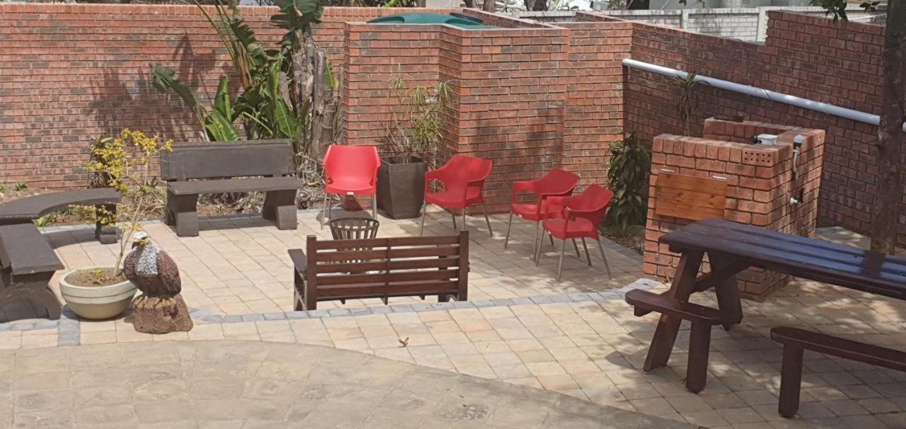 Bon A Vie Self-Catering And B&B Gonubie Full Solar Power, No Load Shedding! Екстер'єр фото